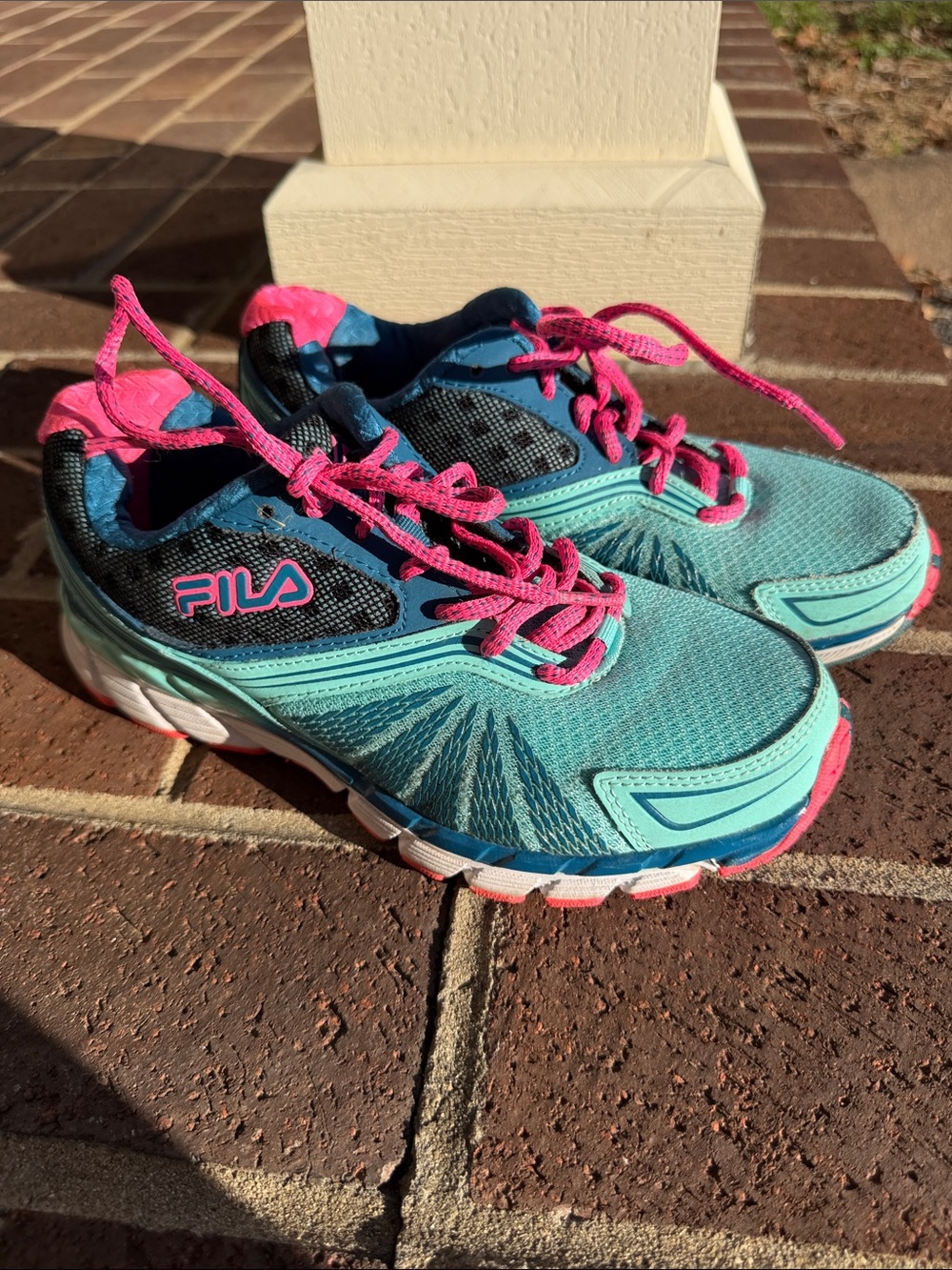 FILA Teal and Hot Pink Women's Athletic Sneakers